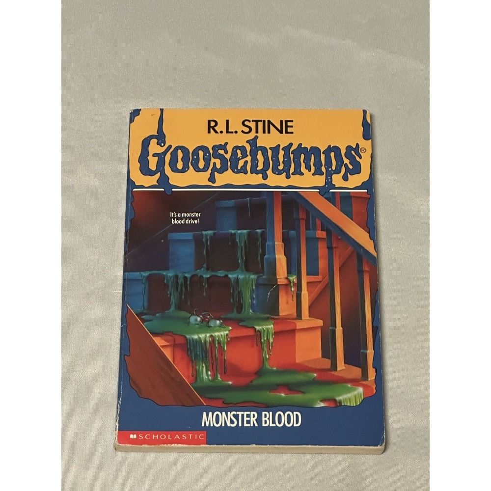 Goosebumps Monster Blood R. L. Stine 1992, Paperback 1st Scholastic Printing VG
